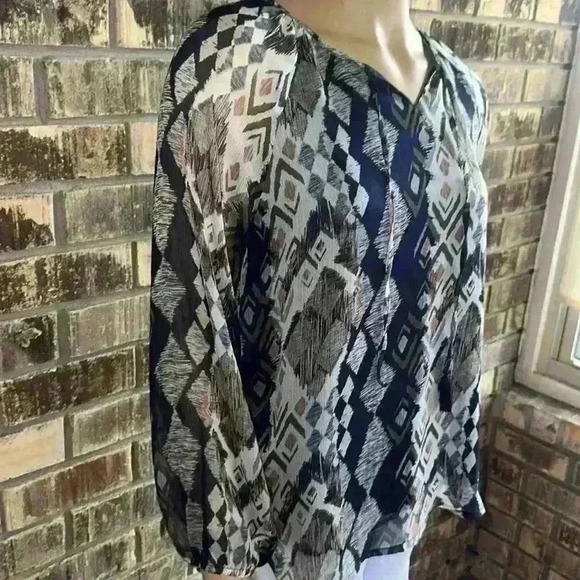 Hayden Los Angeles women’s long sleeve business casual printed top size S - Picture 5 of 9
